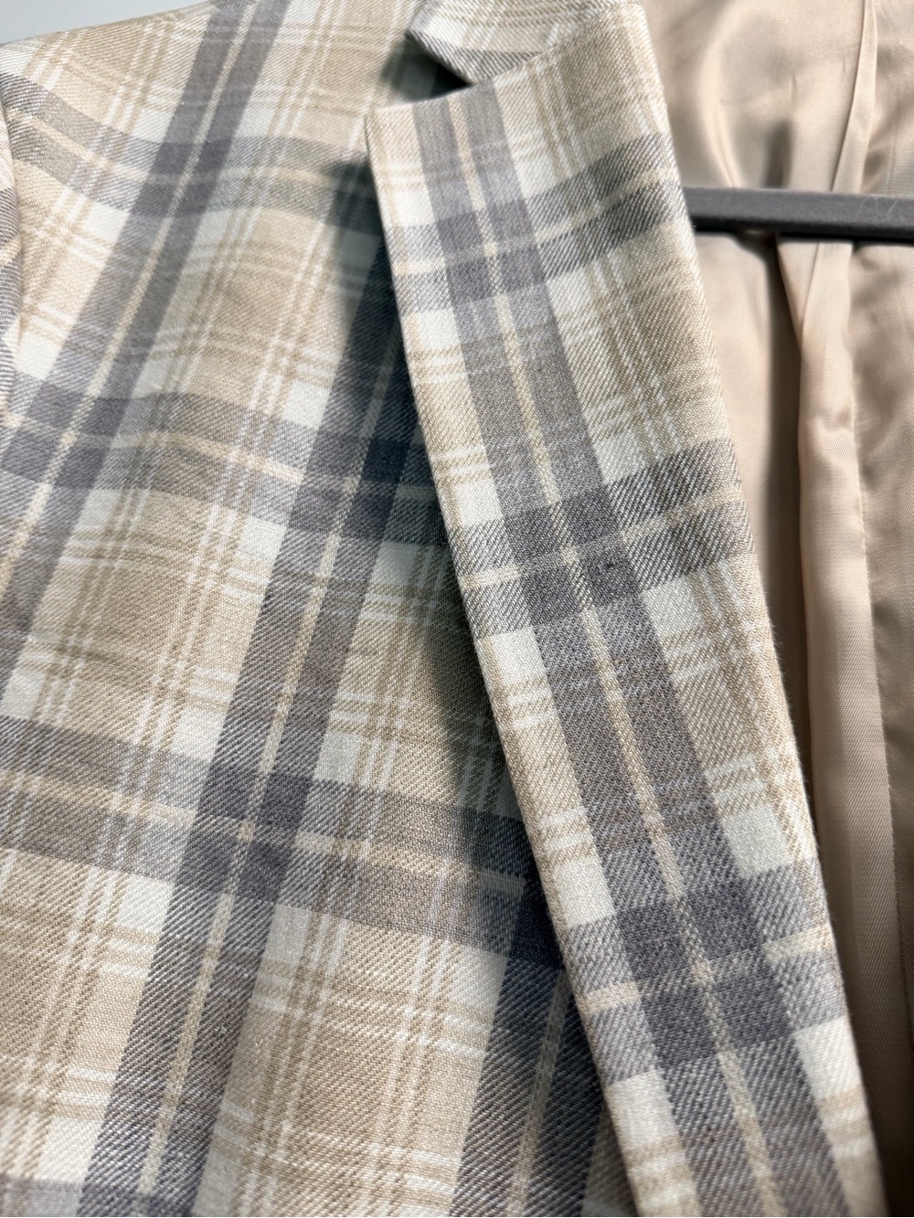 Ralph Lauren Light Beige & Gray Plaid Sport Coat - Picture 2 of 5